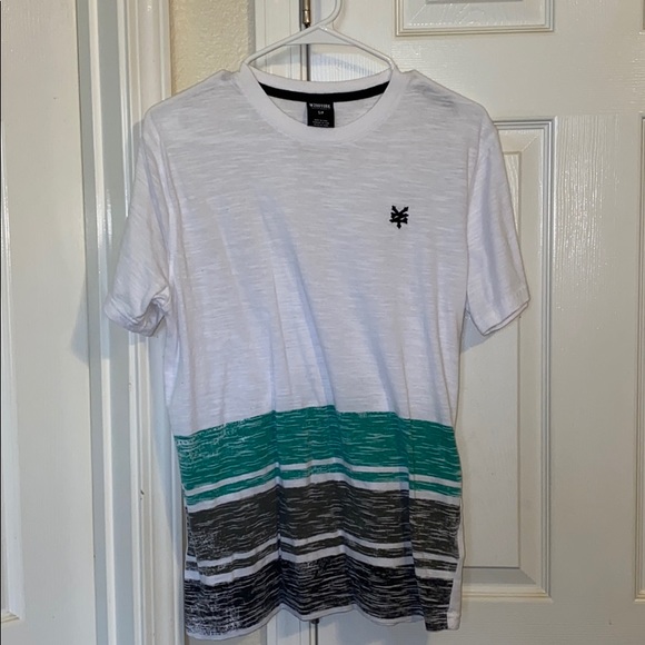 5 Zoo York shirts - Picture 2 of 5